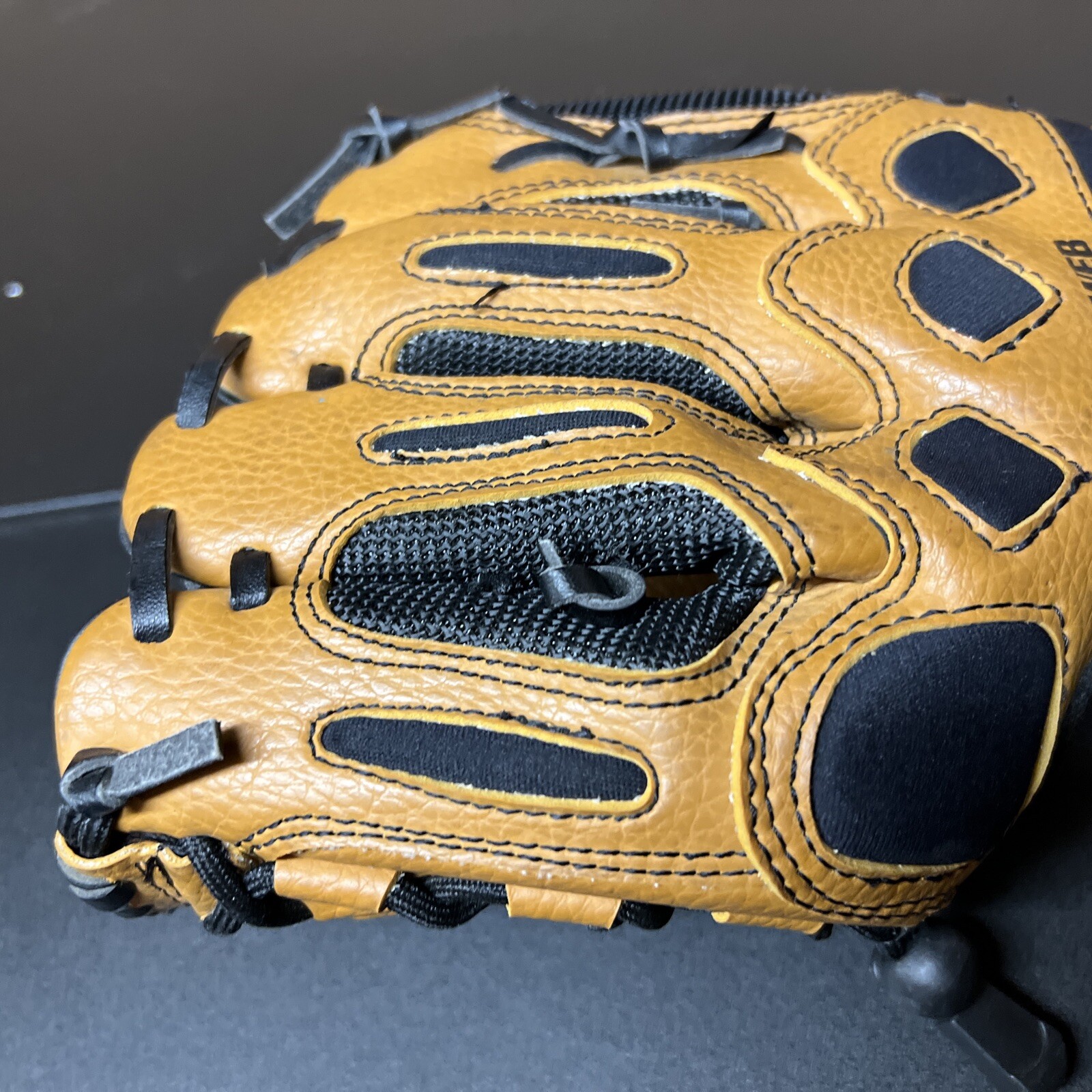 Franklin Baseball Glove Left Handed Leather 4626TNL- 10 1/2 RTP Series