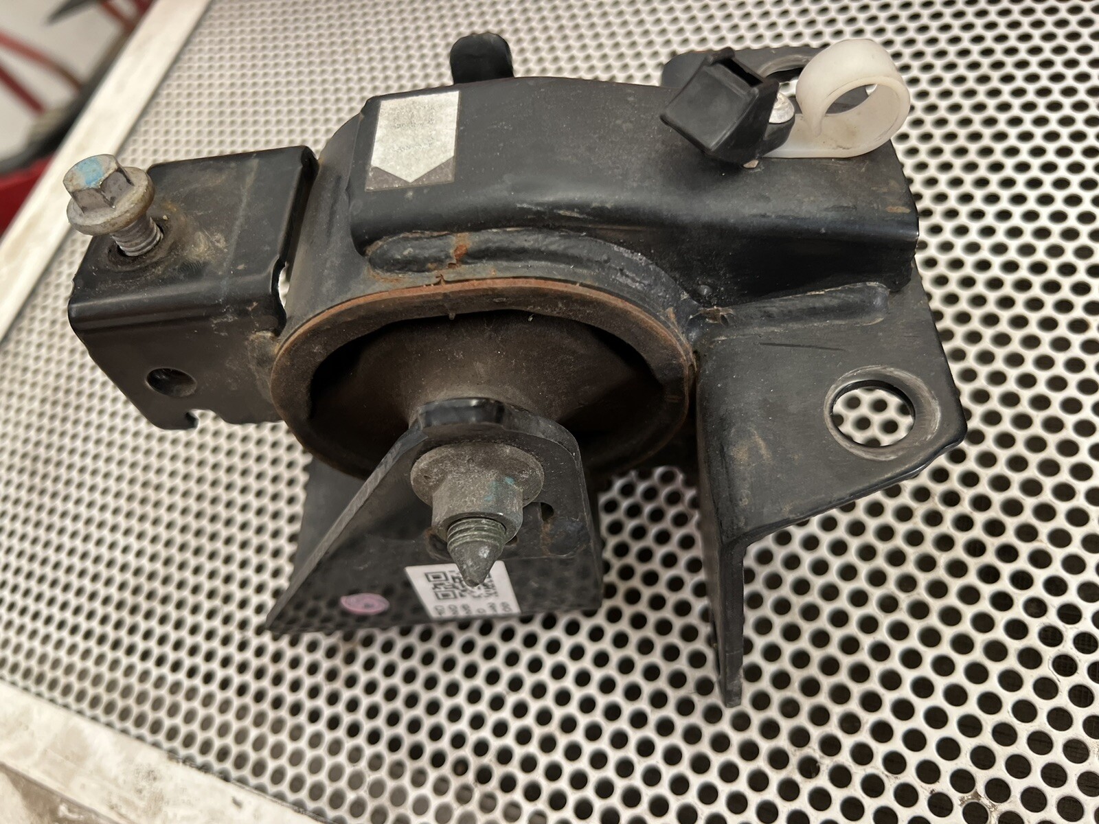2006 Lotus Elise Engine Mount