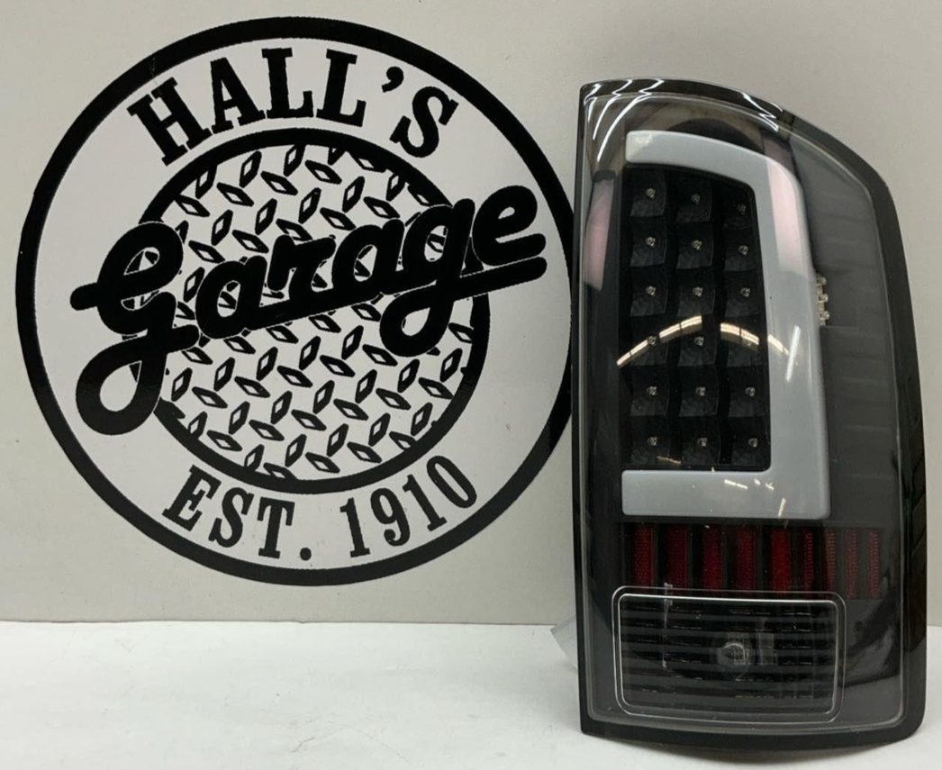 Tail Light Assembly DODGE PICKUP 1500 Right PASSENGER 02 03 04 05 06