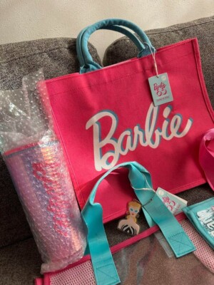 Barbie 65周年 MINISO  新品6点まとめ売り 日本未発売 難あり Barbie 65th Anniversary MINISO 6 items sold in bulk Not released
