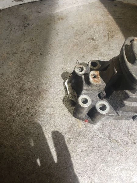 Soportes de motor EDGE 2010 1091903 Foto 2 de 4