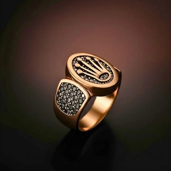 Anillo de oro rosa de 14 quilates con corona de diamantes creados negros de corte redondo de 2 quilates de más de 925 para hombre Foto 2 de 4