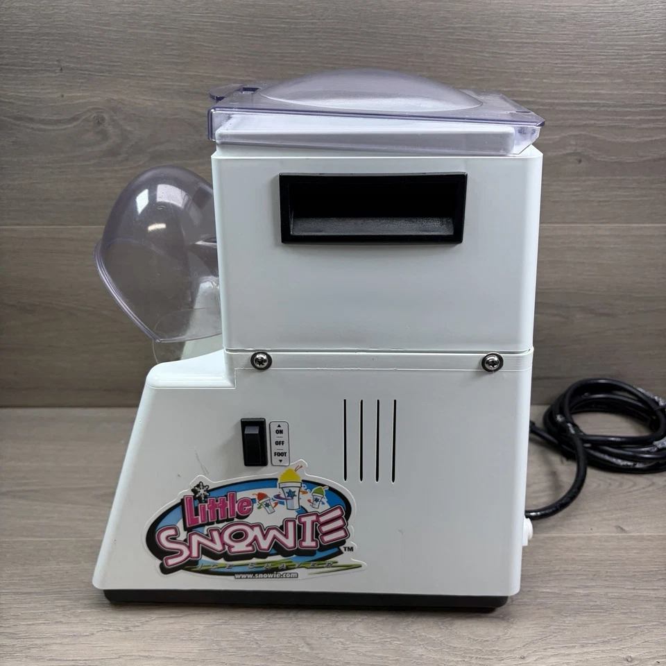 Little Snowie Snow Cone Shaved Ice Machine - Read - Image 4 of 4