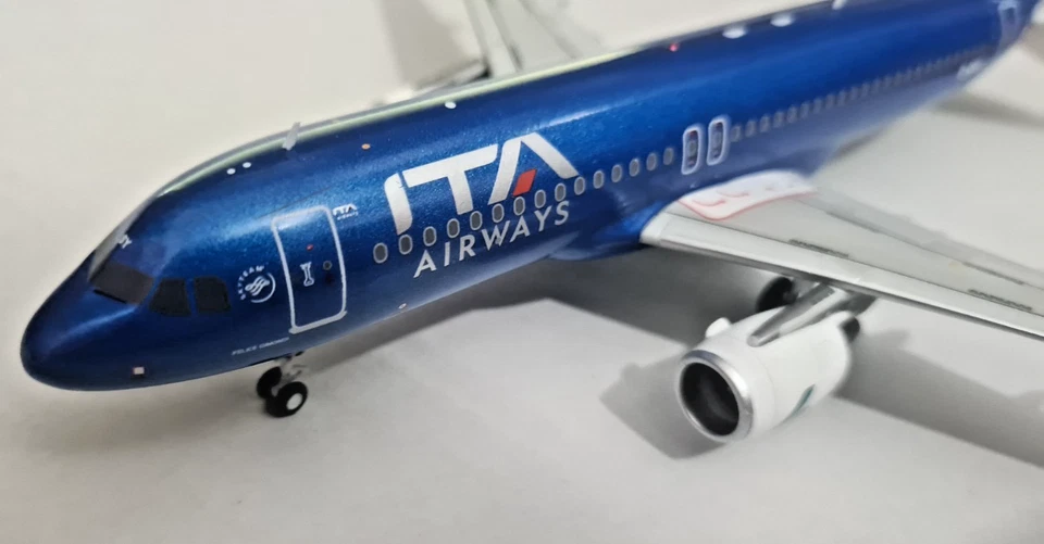ITA Airways Airbus A320 CEO EI-DSY Felice Gimondi - Scala 1:200 Die Cast - JC200 - Immagine 2 di 4