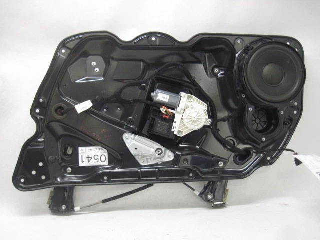 Used Front Right Door Window Regulator Front fits: 2006 Volkswagen Passat electr Foto 2 de 4