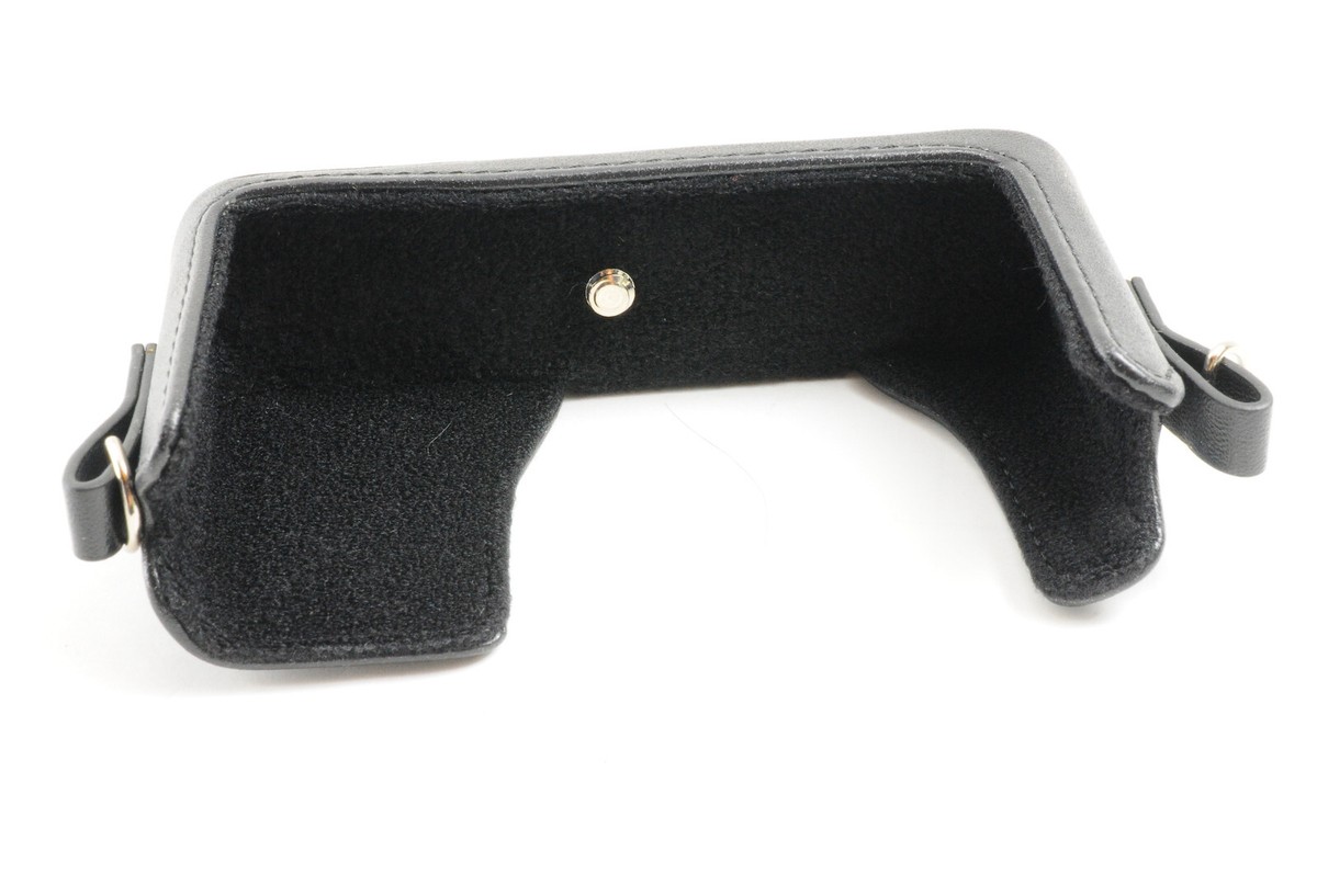 FUJIFILM デジタルカメラケース ブラック F SC-D30BK Mint] FUJIFILM Soft Case SC-D30BK Black For Finepix F Series