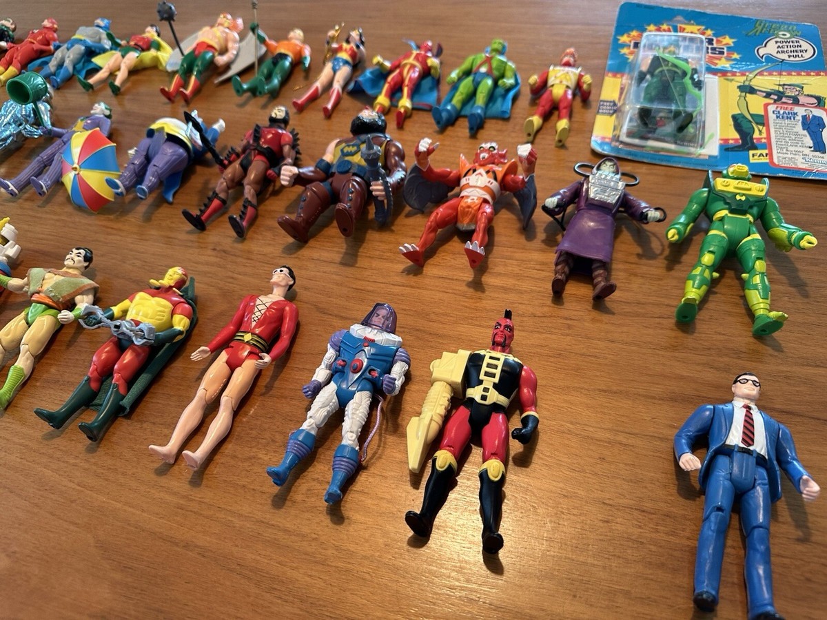 COMPLETE SET of 34 Vintage Kenner Super Powers Figures — LOT