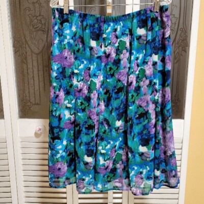 Notations Ladies Beautiful Multicolor Skirt - Size L