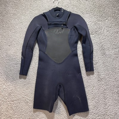 Xcel Infiniti 4/3mm Women s Size 6 Long Sleeve Shorty Wetsuit Front Zipper