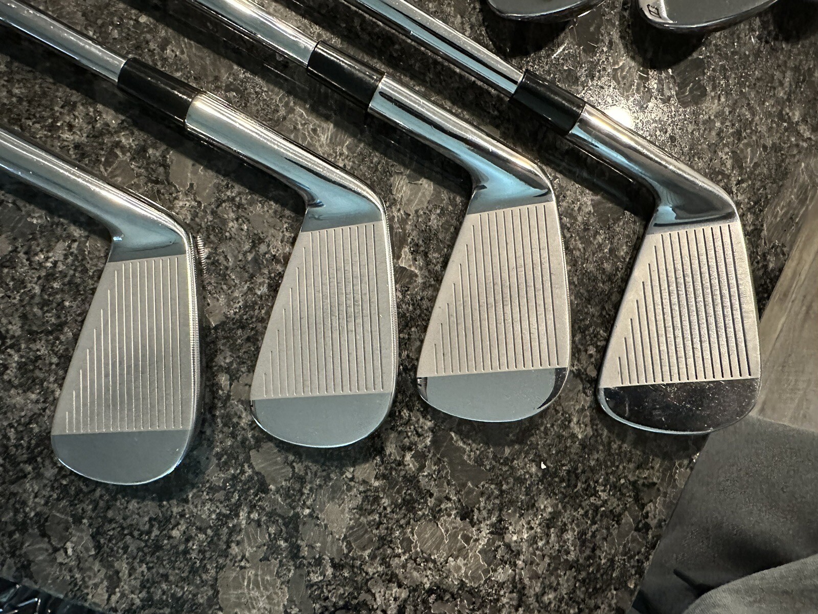 Taylormade p7tw iron set 4PW eBay