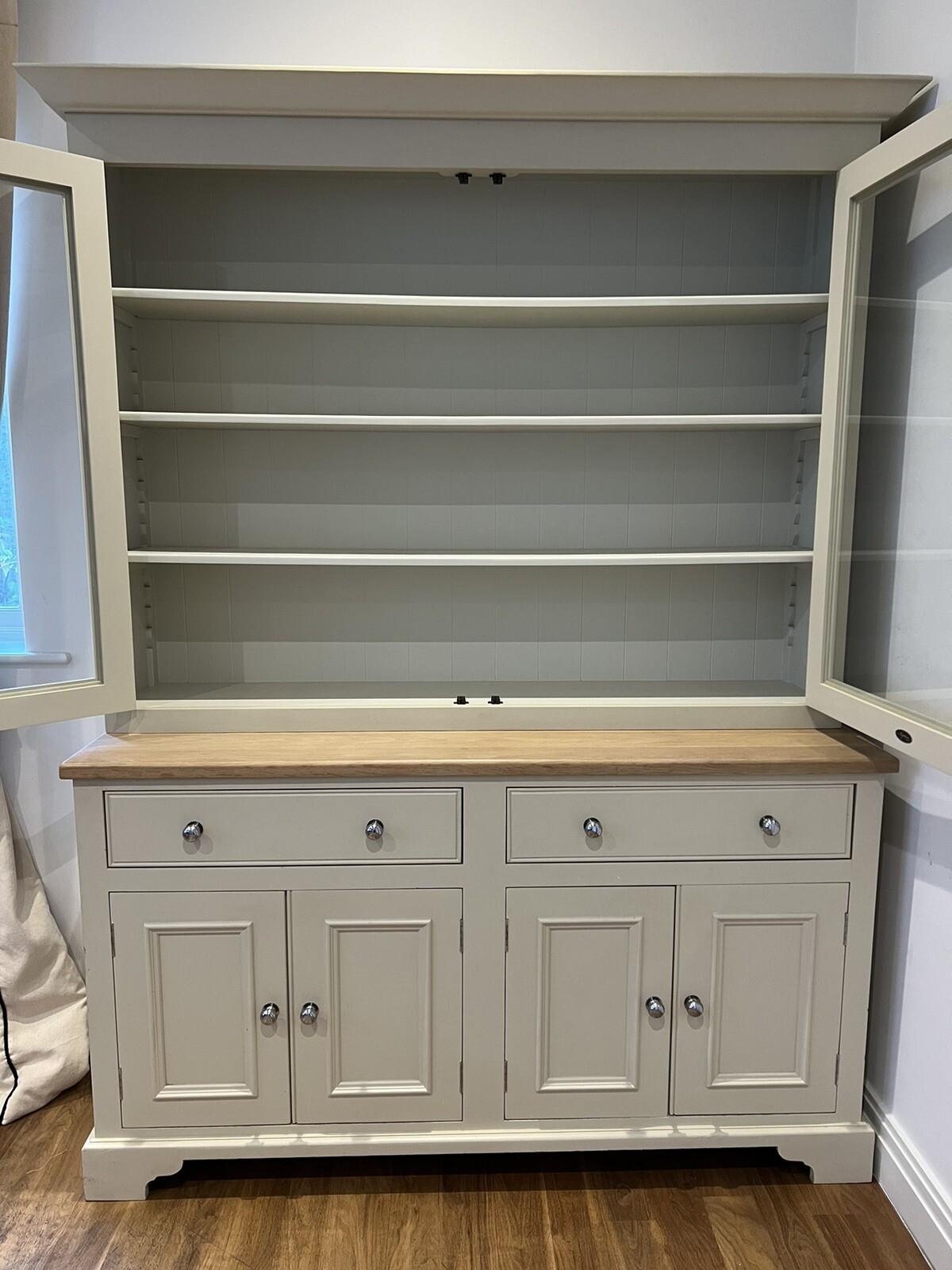Neptune Chichester 5ft Glazed Rack Dresser with glass doors in