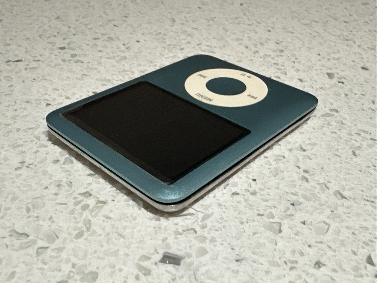 APPLE iPod nano　未使用品 Apple iPod Nano 3rd Generation A1236 Light Blue 8GB Tested Works