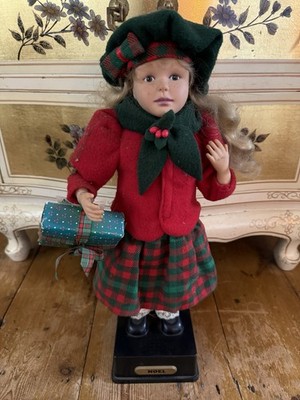CL21 Holiday Creation Vintage 1994 Musical Girl mit Geschenk Figur Retro Kitsch
