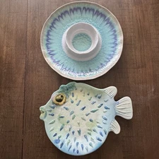 Pier 1 FLUFFY THE PUFFER FISH Melamine 15" Platter & 13.85” Round Chip & Dip EUC