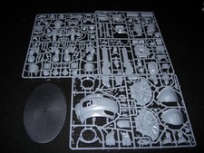 30k / 40k Bits / Sprues - Imperial Questoris Knight (Titan) Paladin / Errant