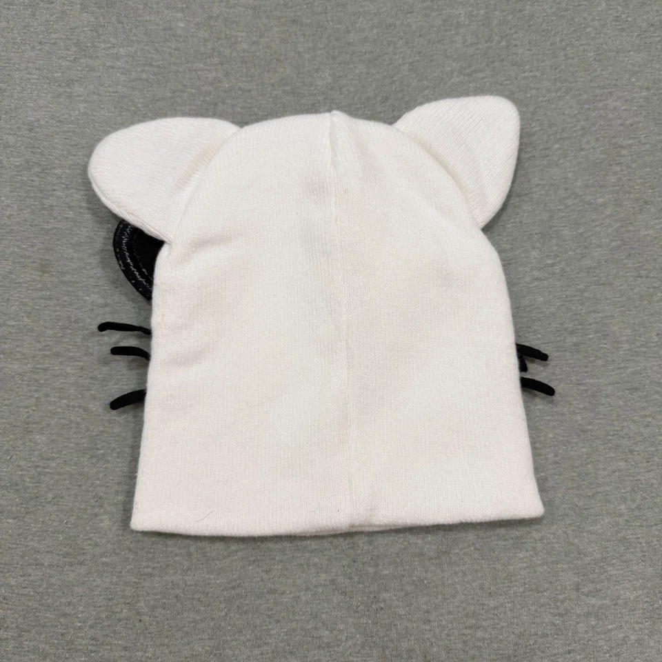 Gorro Hello Kitty 3D para crianças branco 8x8"" BioWorld boné de inverno - Imagem 2 de 4