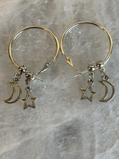 VINTAGE SILCVER TONE HOOP EARRINGS MOON STAR DANGLE CELESTIAL CHARM 1.75" 0.1oz