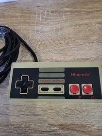 Official Nintendo Original NES Controller Model No. NES-004E Vintage