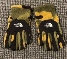 The North Face Kids Gloves Camo Size Small