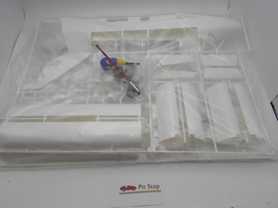 REV05673 by Revell Space Shuttle 1/72 - Immagine 3 di 4