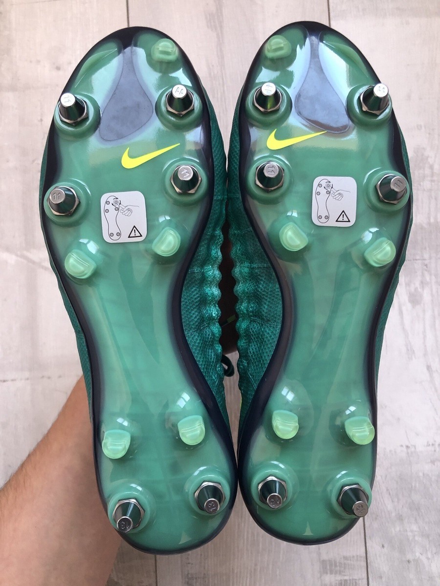 Nike Magista Obra II SG Elite Football Soccer Cleats Nike Magista Obra II SG Elite Football Soccer Cleats