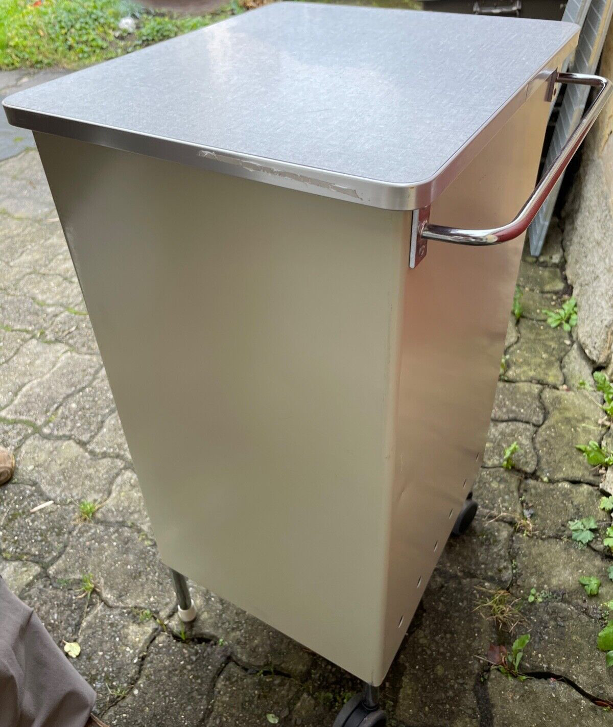 BEDSIDE TABLE METAL WHITE SWISS ARMY HOSPITAL WITH OR WITHOUT LIGHTING