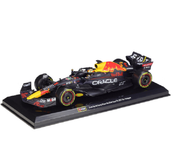Burago RB8 レッドブル レッドブル RB8 S.ベッテル ショーカー | F1ミニカーあれこれ