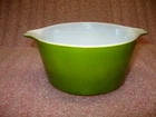 VINTAGE PYREX GREEN  1 QUART CASSEROLE DISH - NO LID