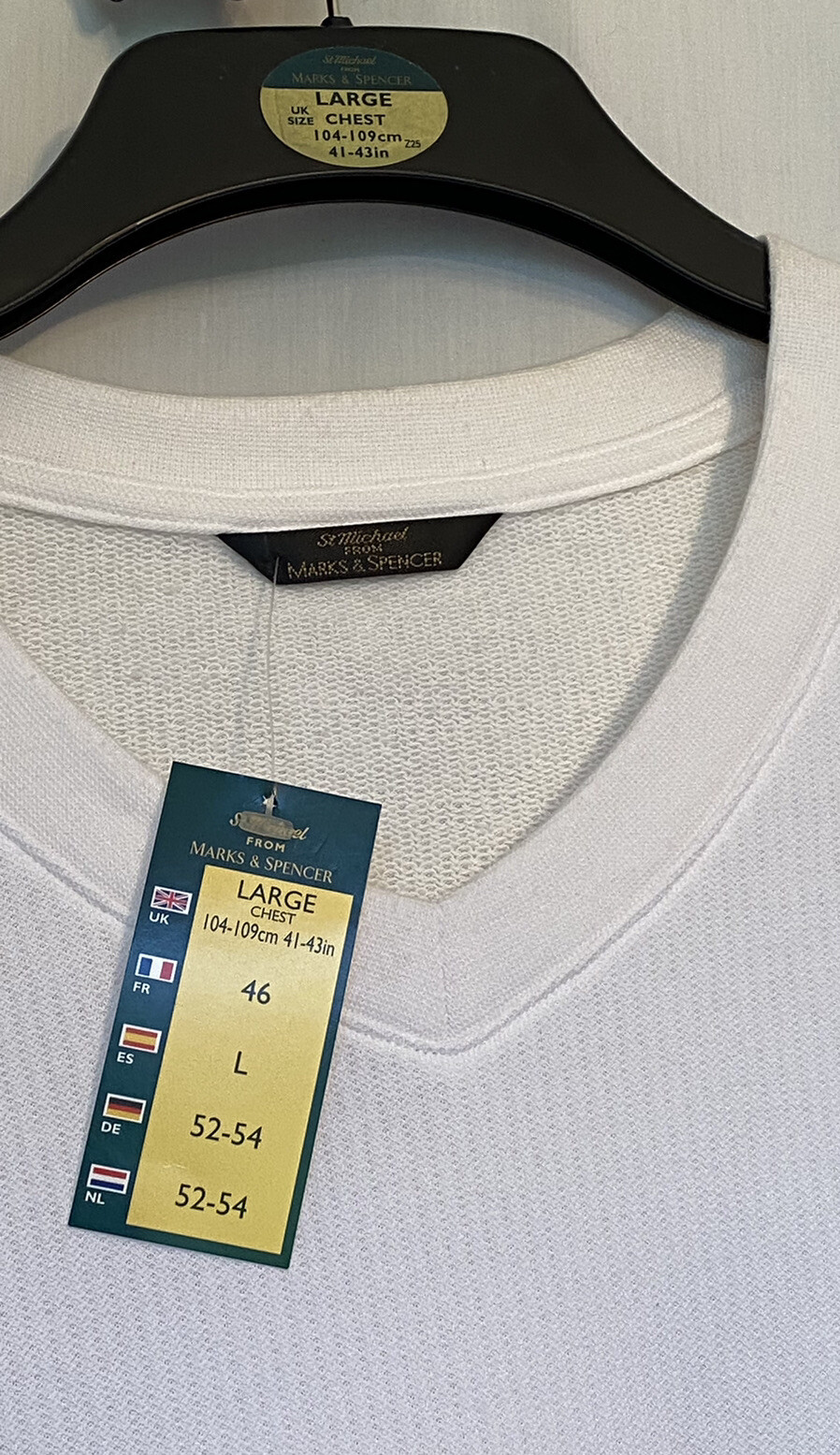 Brand New Marks And Spencer’s Men’s White Sleeveless V Neck Pullover