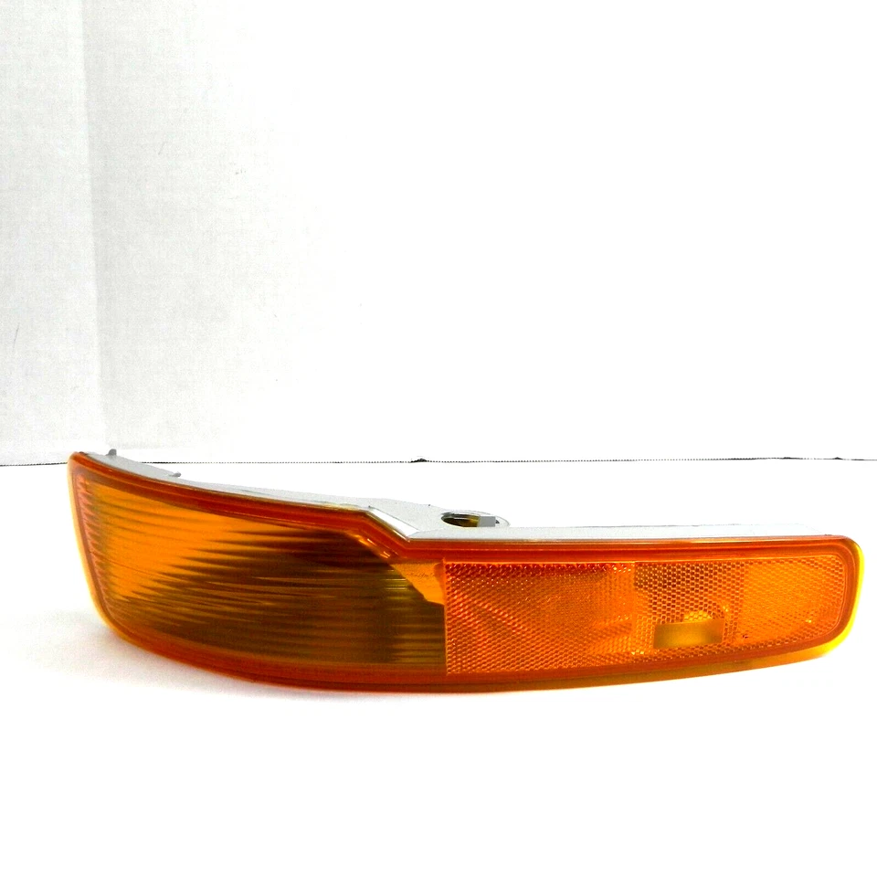 1997-1999 BUICK LESABRE PARKING LIGHT TURN SIGNAL LAMPS PAIR 5977563 BUMPER - Image 4 of 4