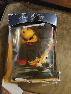 Gift Gallery Musical Girls Doll ''Love Story'' Song K-Mart 1991 Wind Up Box