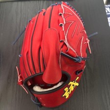 Makoto Softball Pitcher Glove Special Edition Fully Customizable with Bag Used
