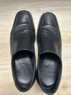 ECCO Helsinki Leather Loafers Mens 12/12.5 Black Classic Apron Toe Slip On Shoes