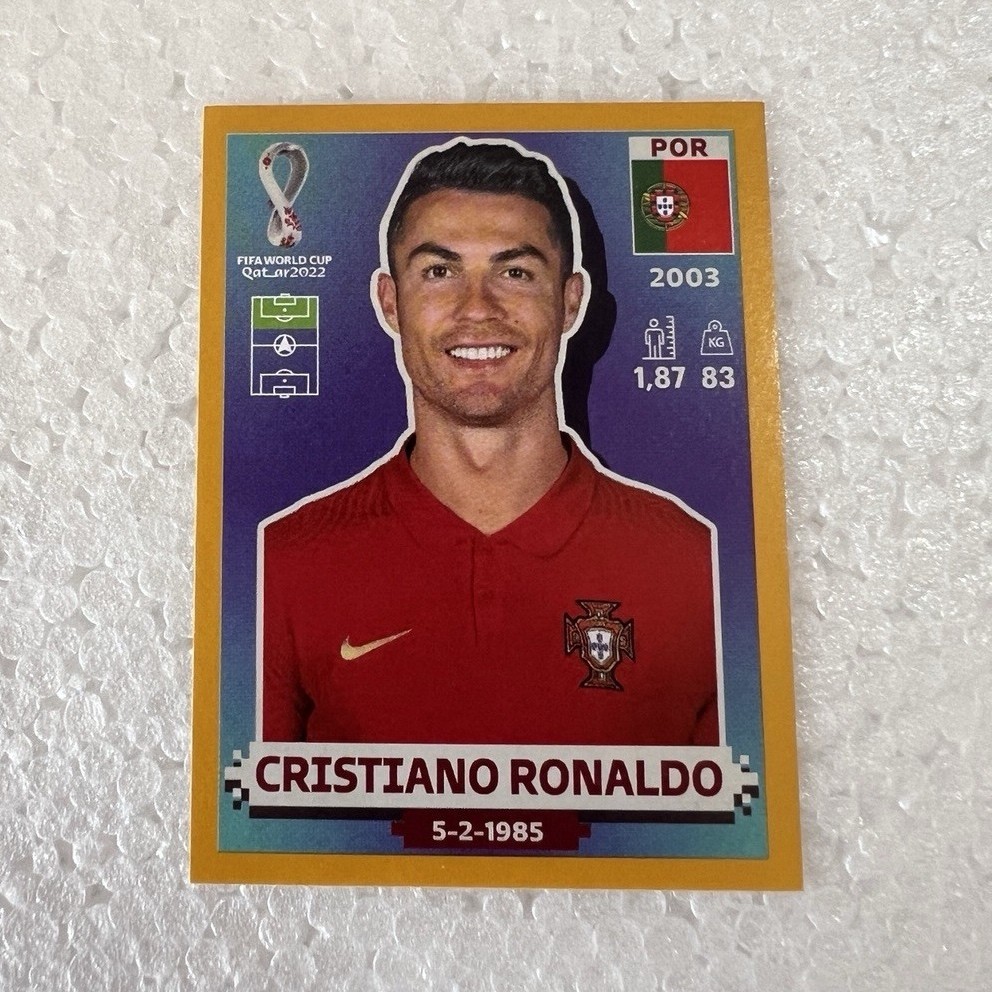 Panini FIFA World Cup Qatar 2022 Cristiano Ronaldo POR 18 Gold