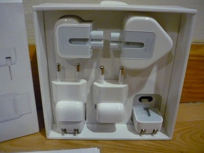 Apple MD837AM/A World Travel Adapter Kit - White for sale online