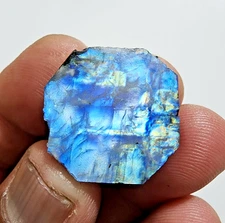 33 Crt Ultimate White Rainbow Blue Fire Moonstone Rough Loose Gemstone Jewelry
