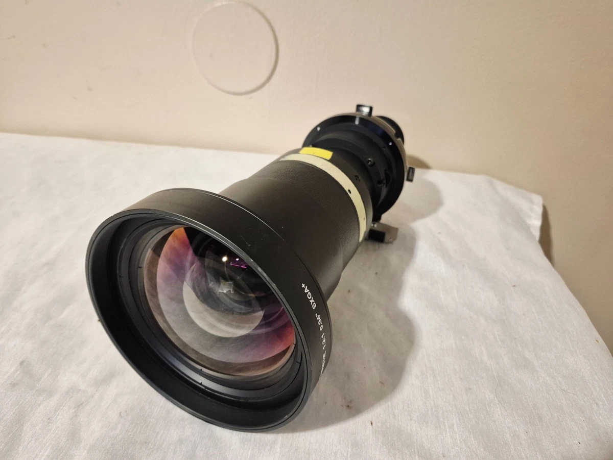 OBJECTIF PROJECTEUR ZOOM Christie 2.00 - 4.00 140-111104-01 140-111104