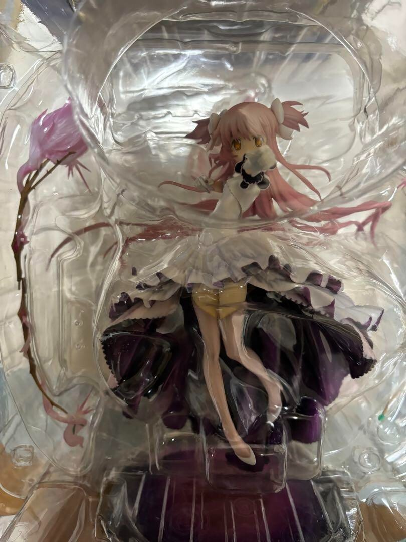 Puella Magi Madoka Magica Ultimate Madoka Figure 1/8 scale