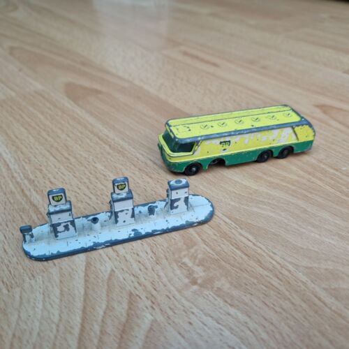 Bp MATCHBOX LESNEY 'BP' GARAGE PUMPEN UND AUTOTANKER