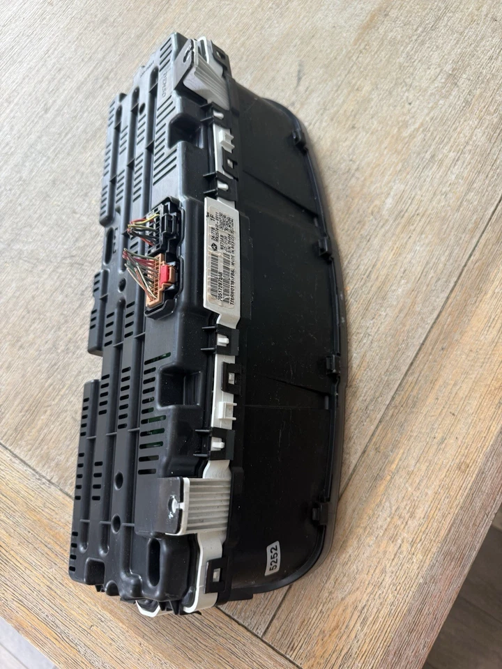 2009 Dodge Journey Speedometer Instrument Cluster Dash Panel 189,778 Miles OEM - Image 4 of 4
