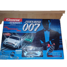 Carrera 6007_ Autorennbahn_James Bond 007_Die Another Day_Aston Martin + Jaguar