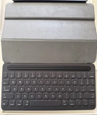 Authentic Apple iPad Pro Smart Keyboard MPTL2LL/A for iPad Pro 10.5 inch