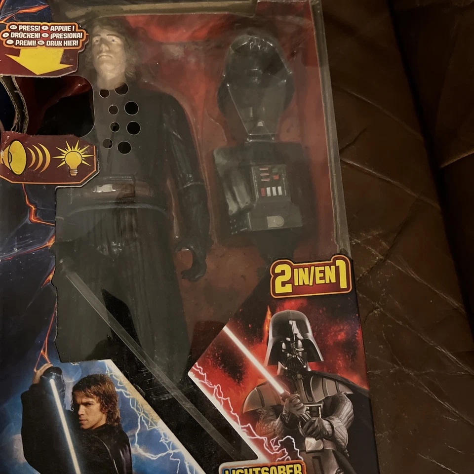 Star Wars 12 inch Imperial Officer, Han Solo In Carbonit, Anakin to Darth Vader - Image 3 of 4