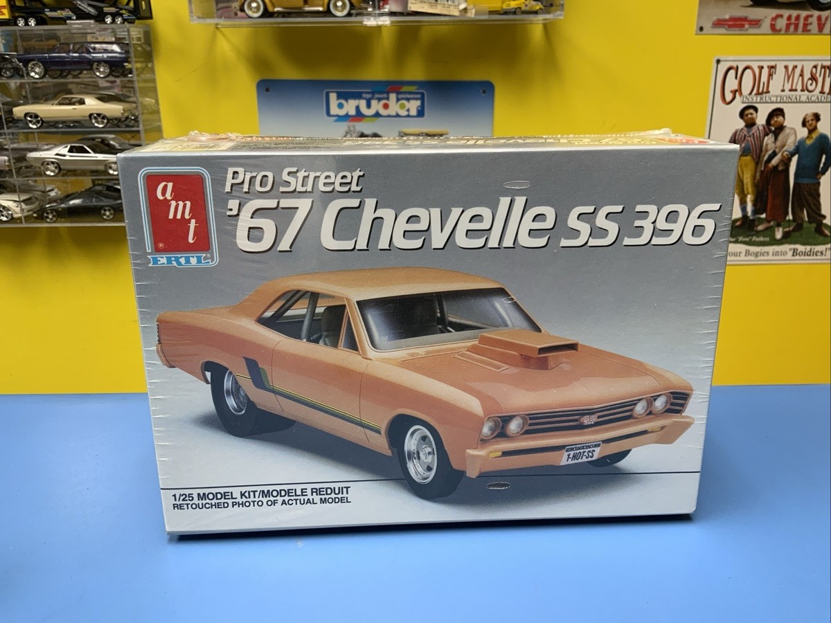 Amt Pro Street '67 Chevelle SS 396 Model Kit Released in 1990 NEW
