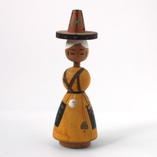 Vintage Japanese Kokeshi doll 9.5cm 3.7in Yellow Kimono Creative SOSAKU Kokeshi