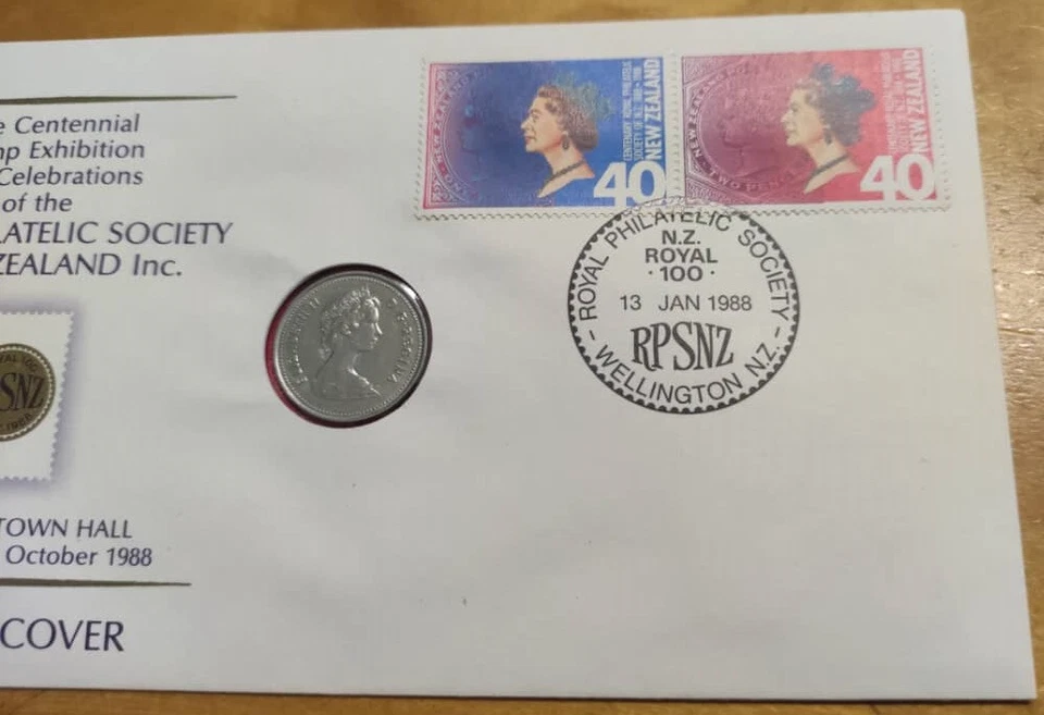 1988 New Zealand Royal Philatelic Stamp FDC Inlaid QE2 Queen Elizabeth II Coin - Image 4 of 4