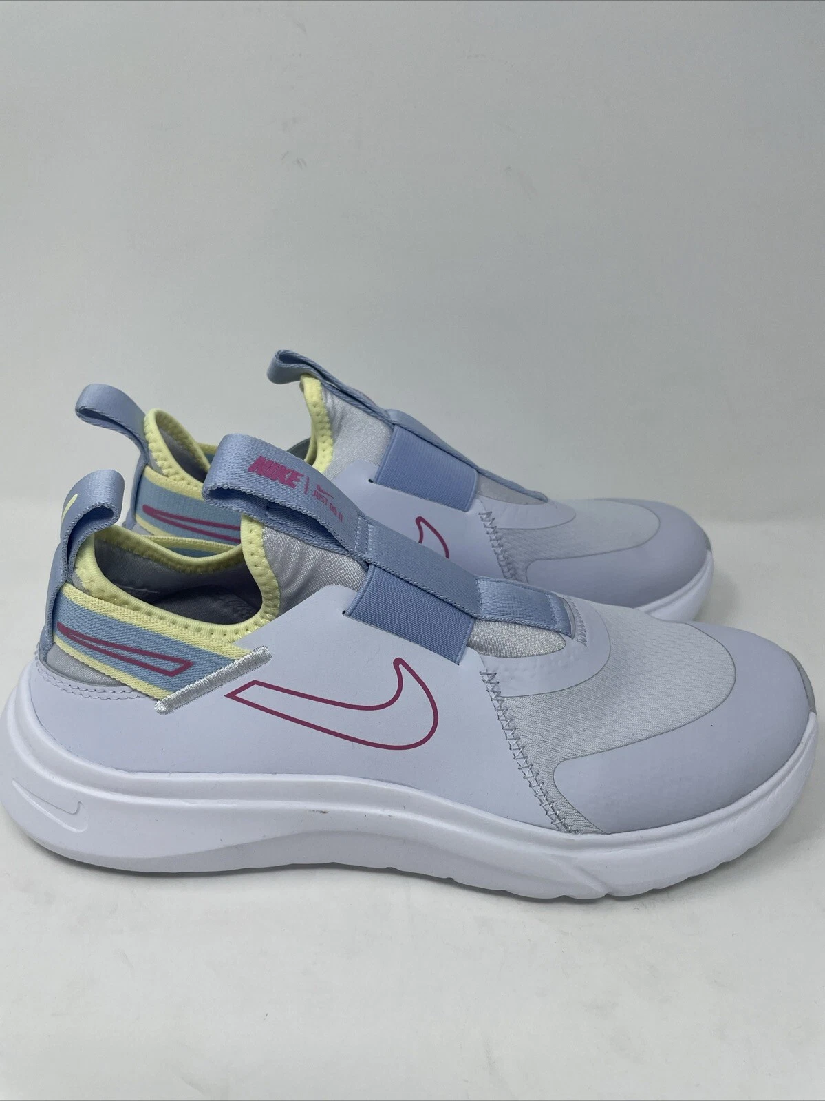 Nike Flex Plus Girls Running Shoes CW7415 013 Size 7 Youth Pre owned