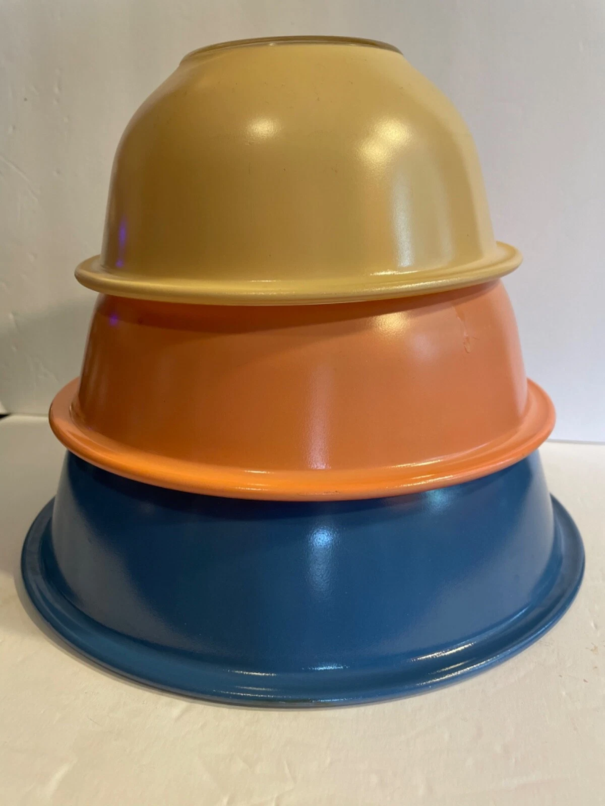 Pyrex Clear Bottom Mixing Bowls, 322, 323, 324 - Blue, Peach, Beige