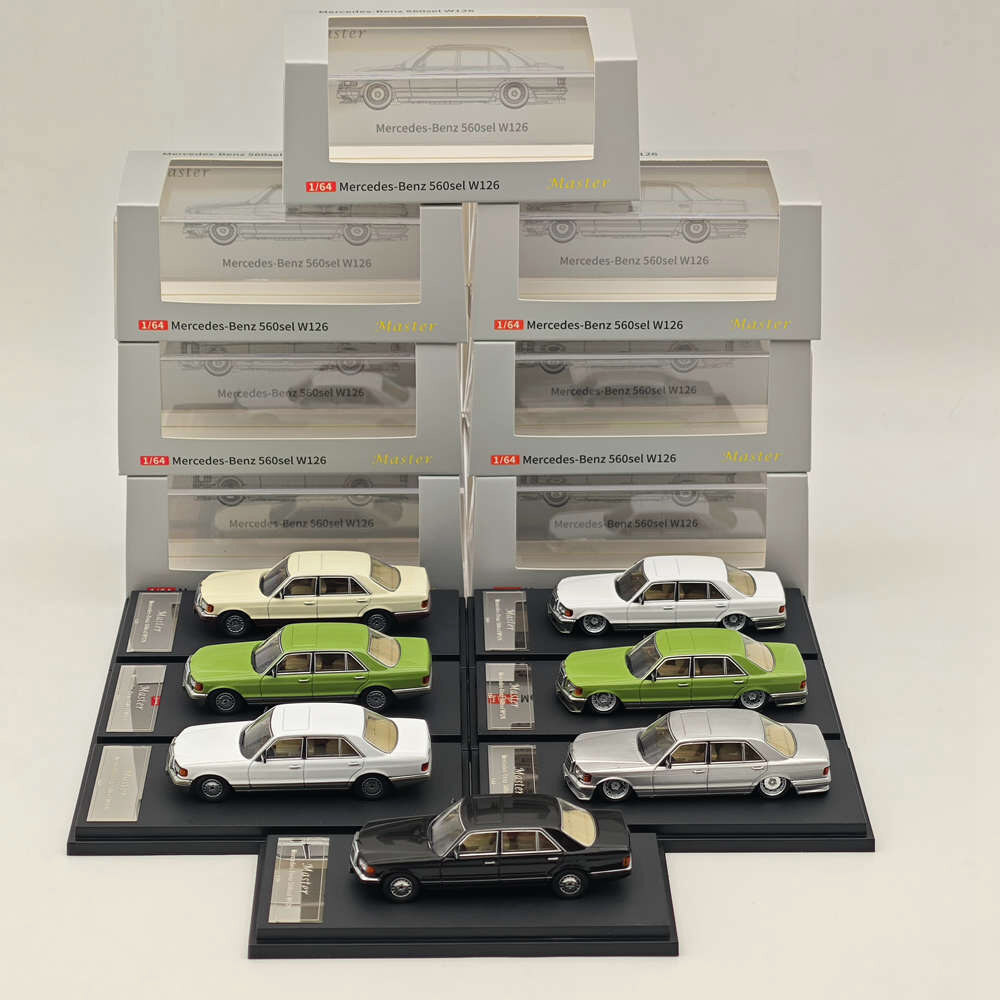 Master 1:64 Mercedes-Benz S560 SEL W126 - Collection Miniature Diecast