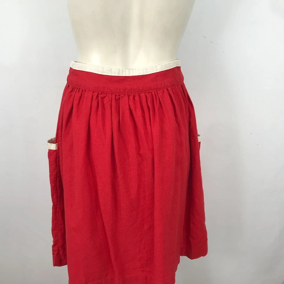COOPERATIVE - WOMEN'S 2 - RED WHITE LINEN BLEND BUTTON FRONT SKIRT W/ POCKETS - Image 4 of 4